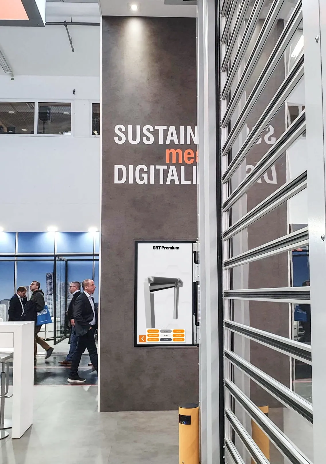 Touchscreen im Einsatz auf der Messe